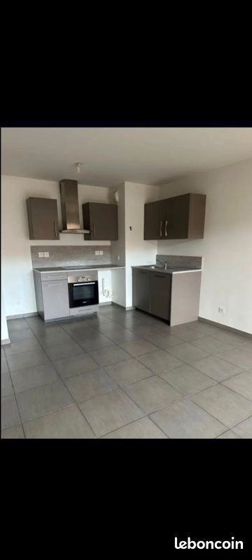 Appartement à louer, 44m², Fontaines-Saint-Martin