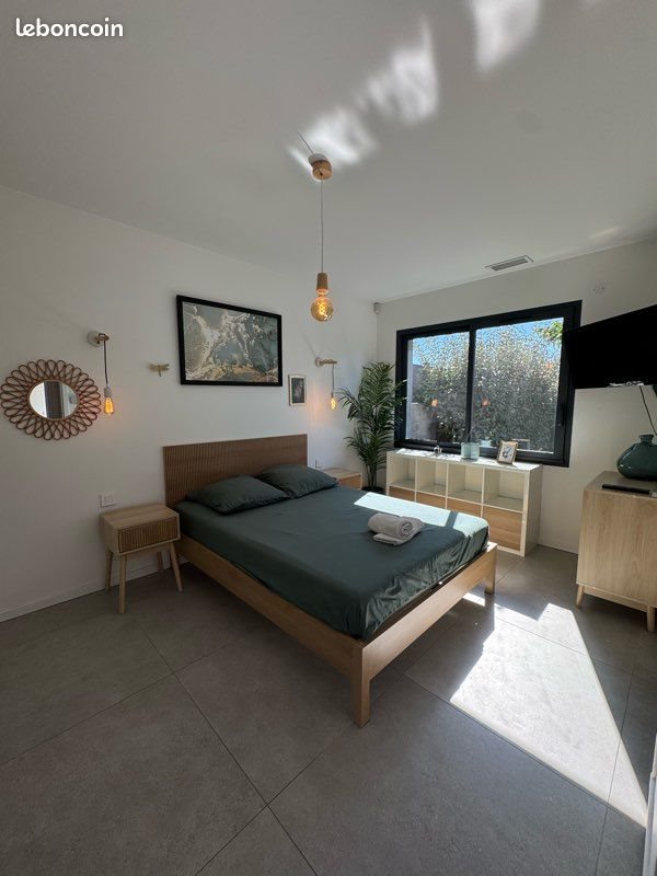 Maison à louer, 160m², Eguilles