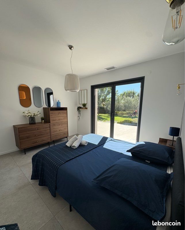 Maison à louer, 160m², Eguilles