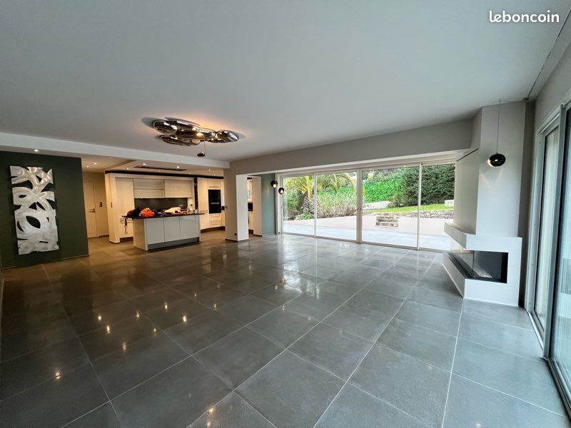 Maison à louer, 140m², Fréjus