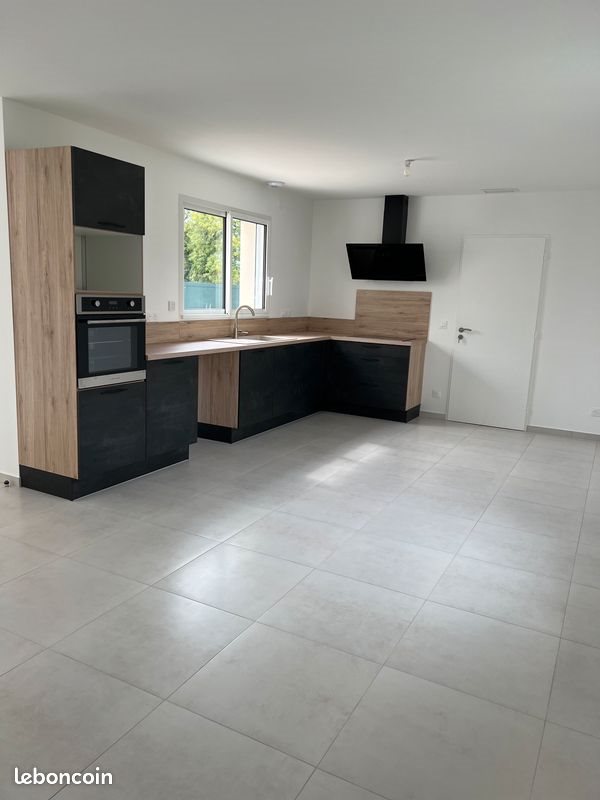 Maison à louer, 91m², Tonnay-Charente