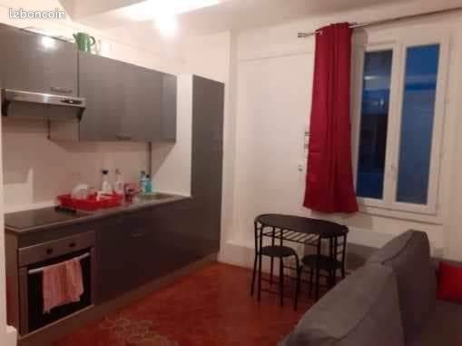 Maison à louer, 30m², Figanières