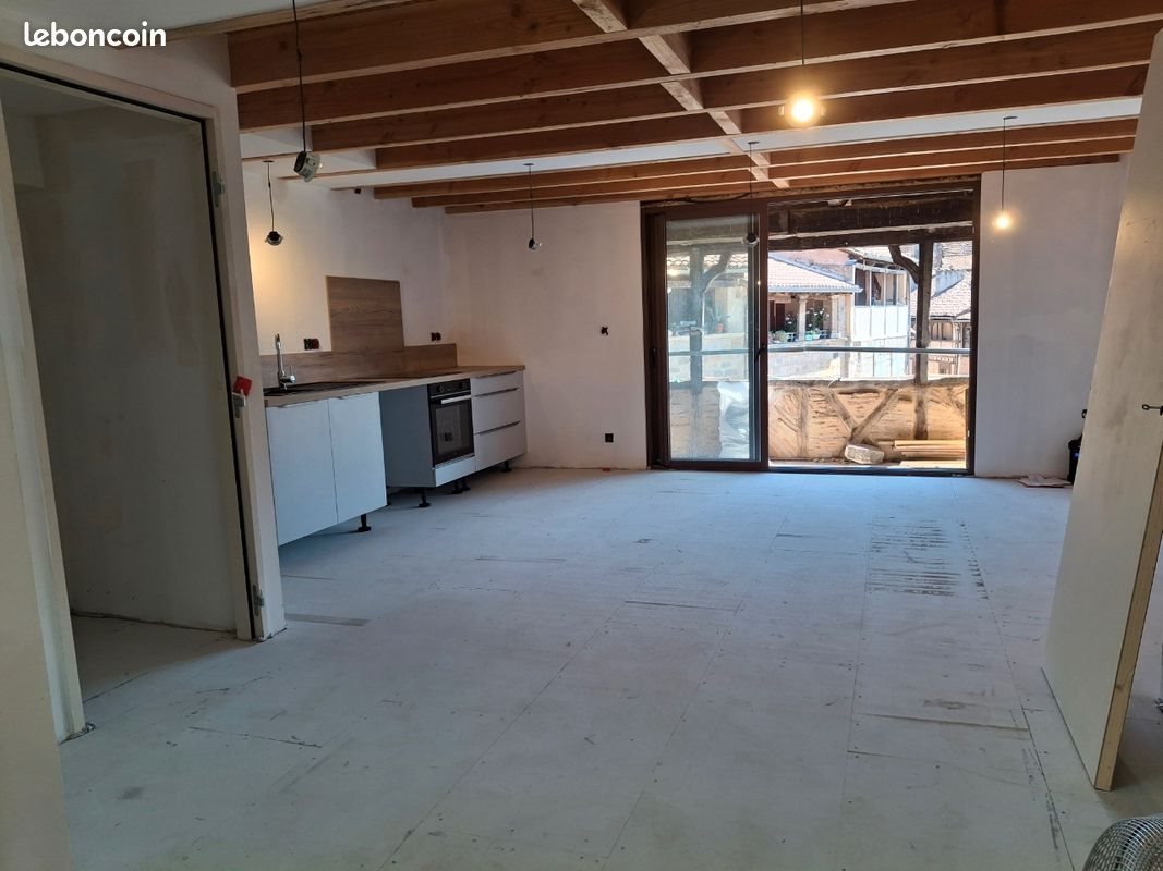 Appartement à louer, 57m², Figeac