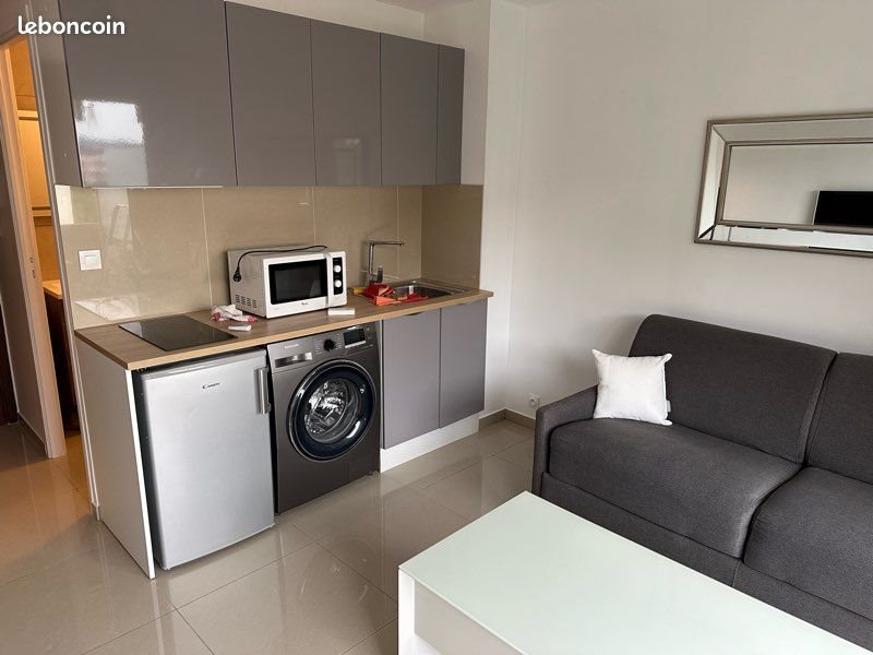Appartement à louer, 18m², Mandelieu-la-Napoule