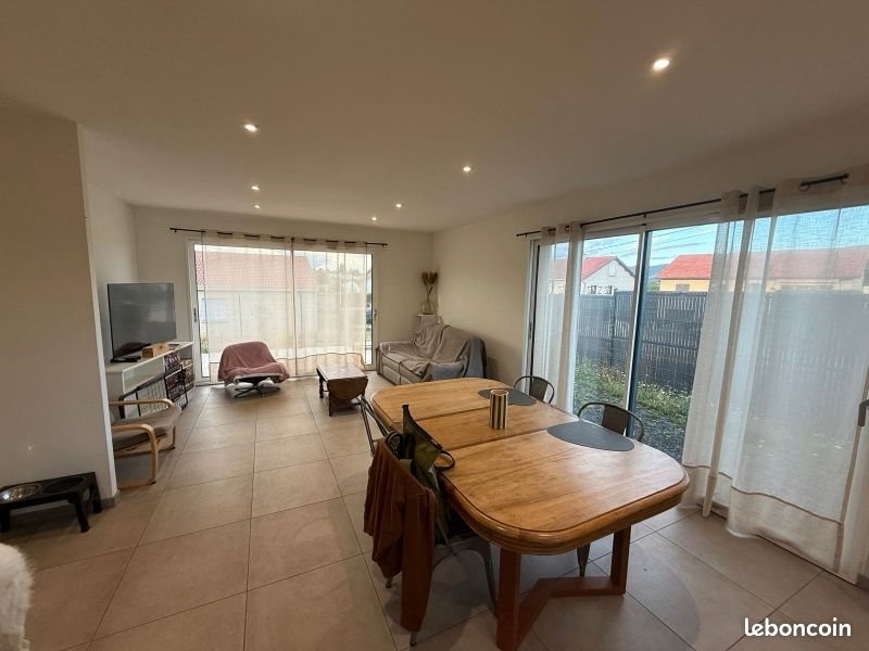 Maison à louer, 98m², Ambert