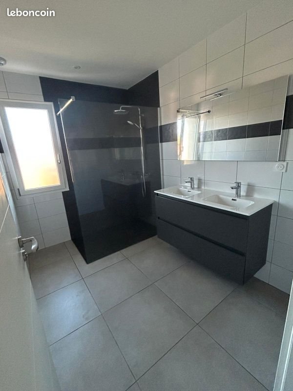 Maison à louer, 98m², Ambert