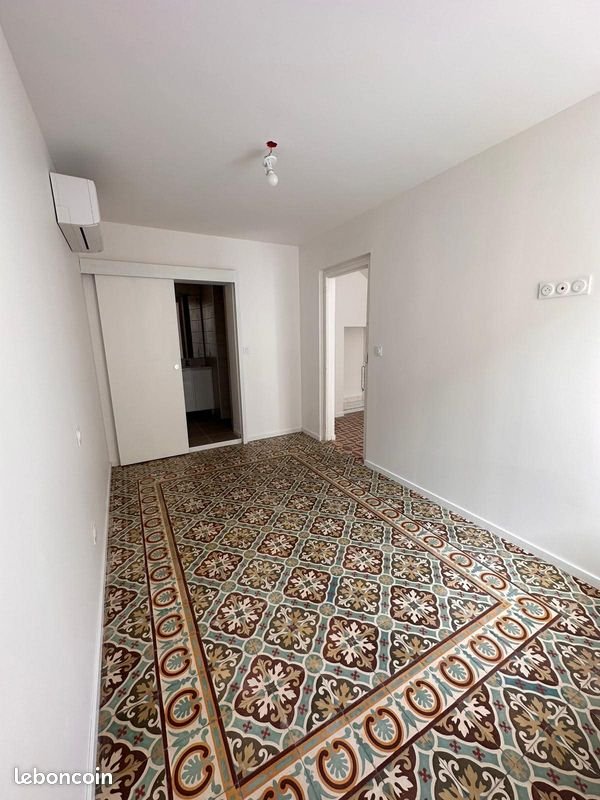 Appartement à louer, 23m², Lespignan