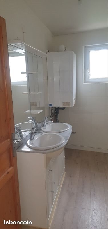 Appartement à louer, 72m², Roppe