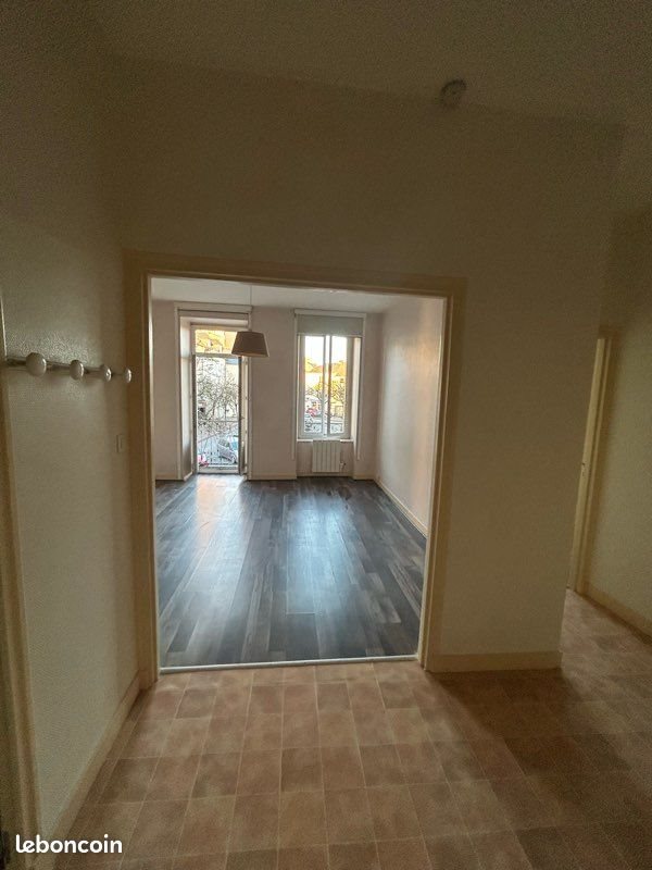 Appartement à louer, 50m², Ussel