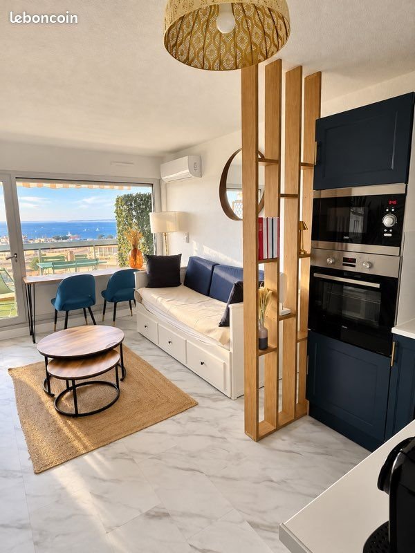 Appartement à louer, 27m², Antibes