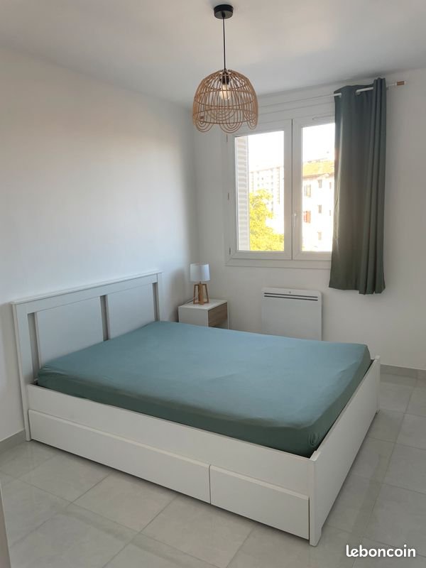 Appartement à louer, 63m², Marseille 9ème