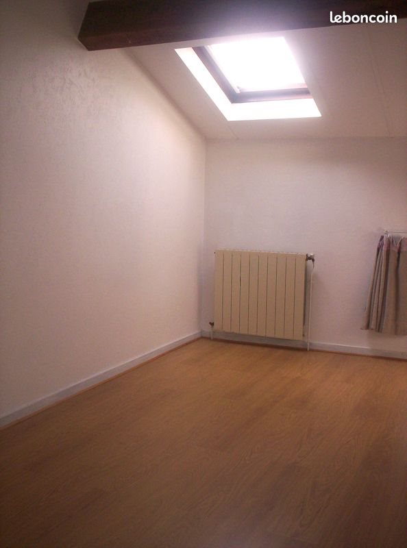 Appartement à louer, 68m², Villeneuve-de-Berg