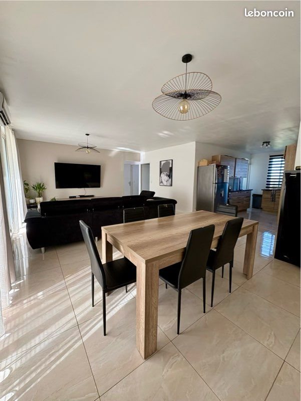 Appartement à vendre, 80m², Peyrolles-en-Provence