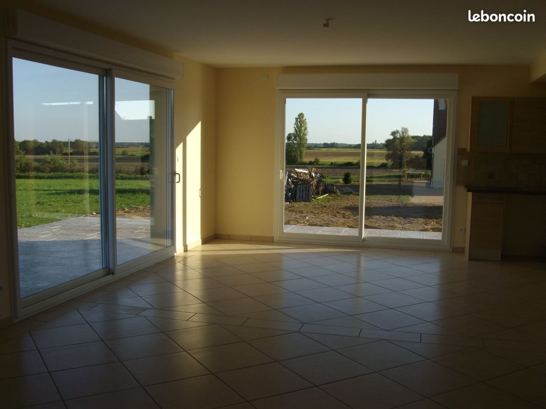 Maison à louer, 131m², Rully