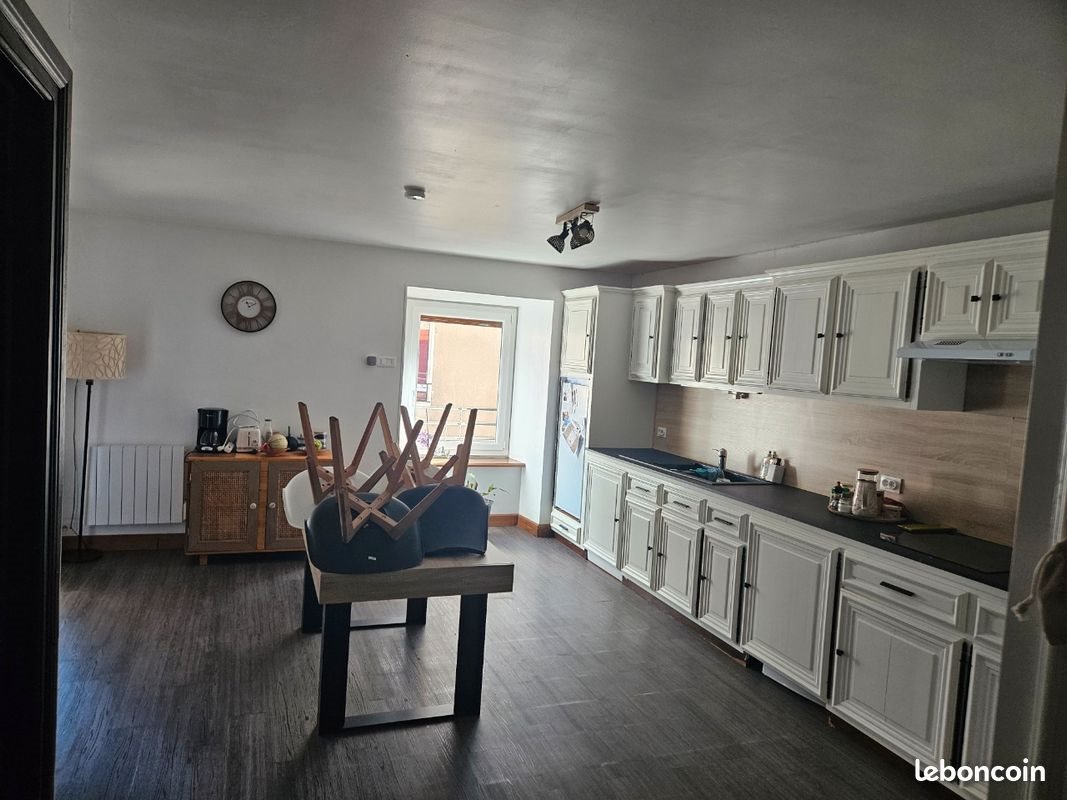 Appartement à louer, 83m², Massiac