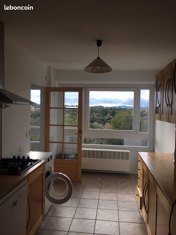 Appartement à louer, 77m², Oullins