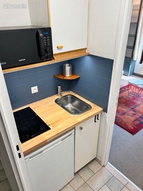Appartement à louer, 21m², Suresnes