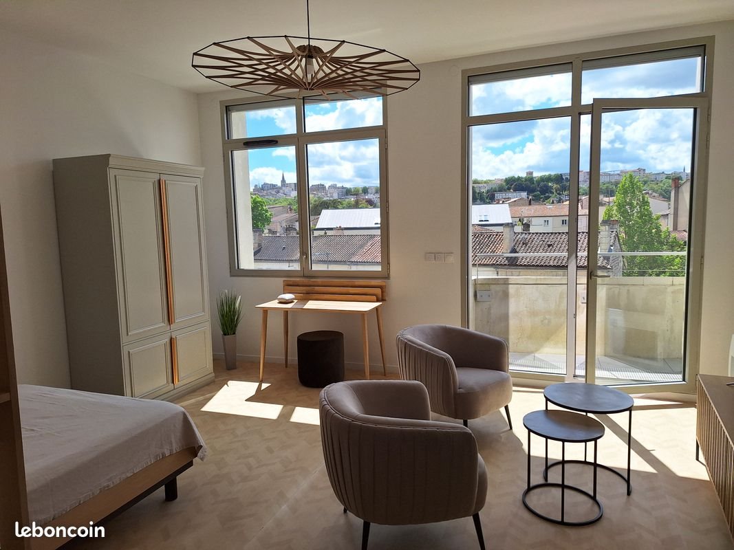 Appartement à louer, 39m², Angoulême