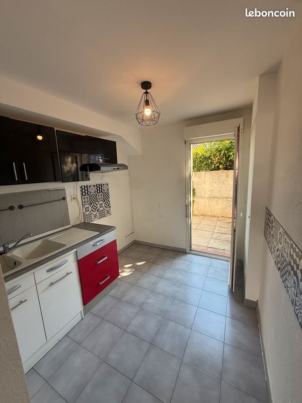 Appartement à louer, 40m², Lunel