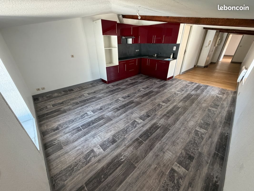 Appartement à louer, 58m², Réalmont