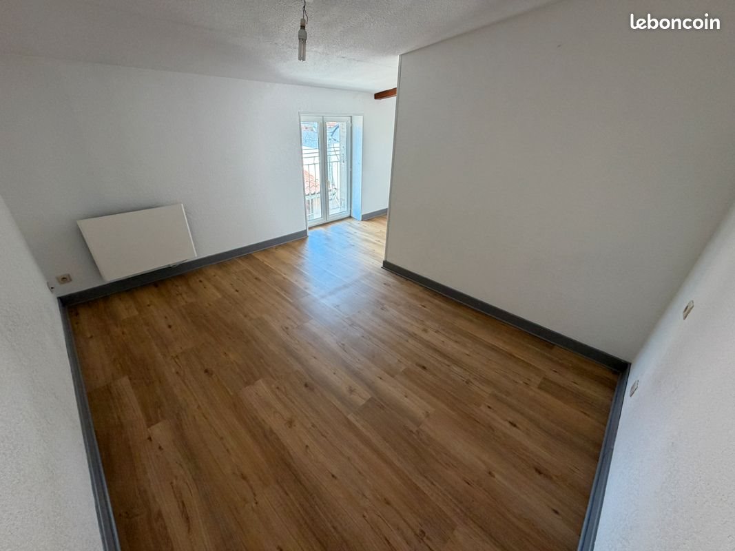 Appartement à louer, 58m², Réalmont