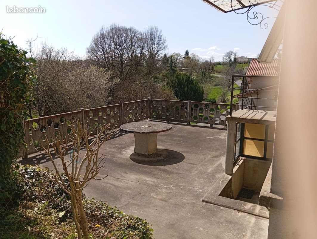 Maison à vendre, 89m², Nontron