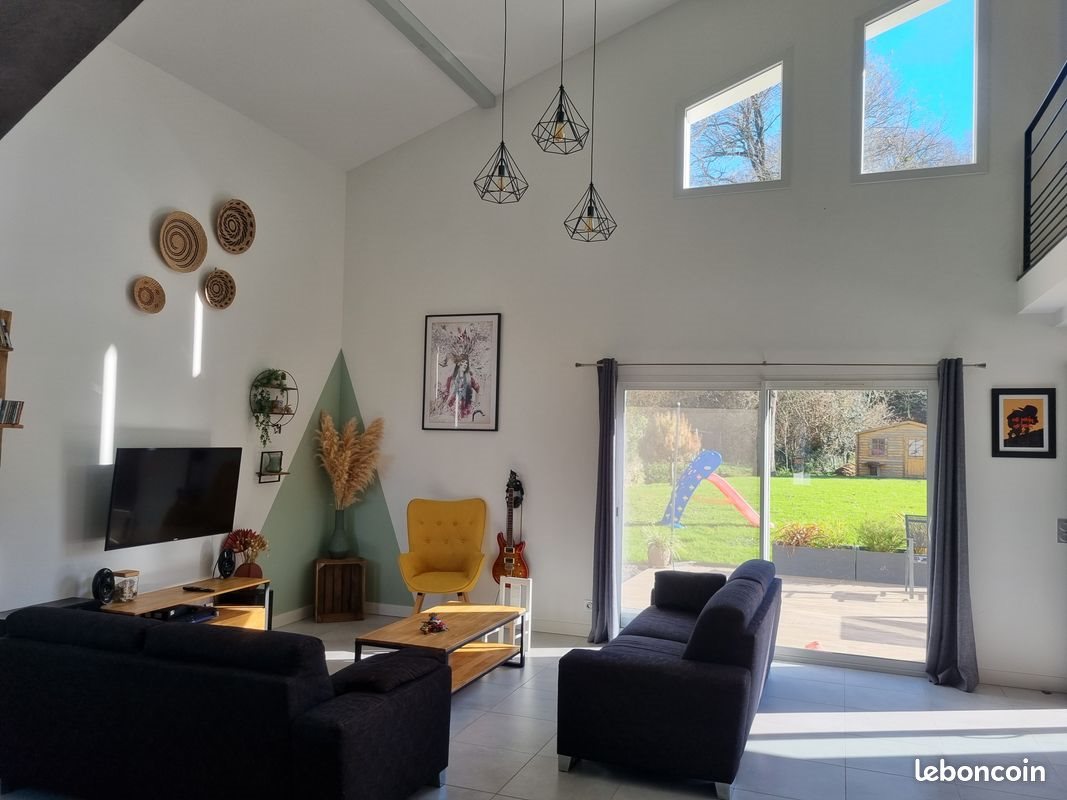 Maison à louer, 180m², Saint-Pée-sur-Nivelle