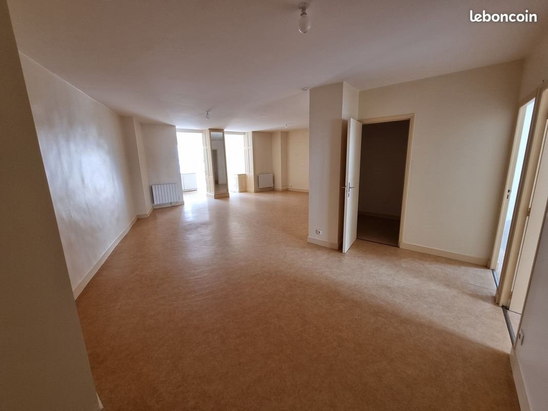 Appartement à louer, 100m², Château-la-Vallière