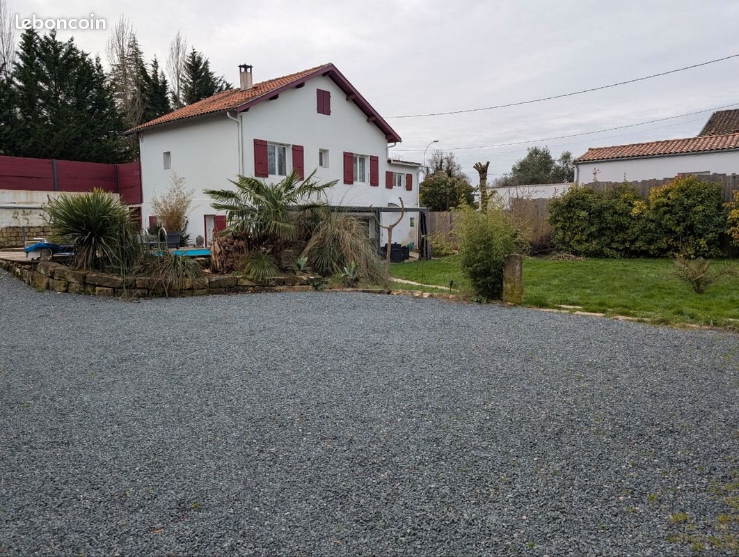Maison à vendre, 172m², Saintes