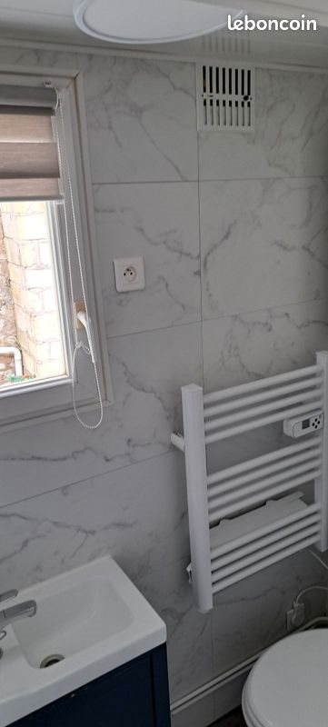 Appartement à louer, 27m², Saint-Maximin