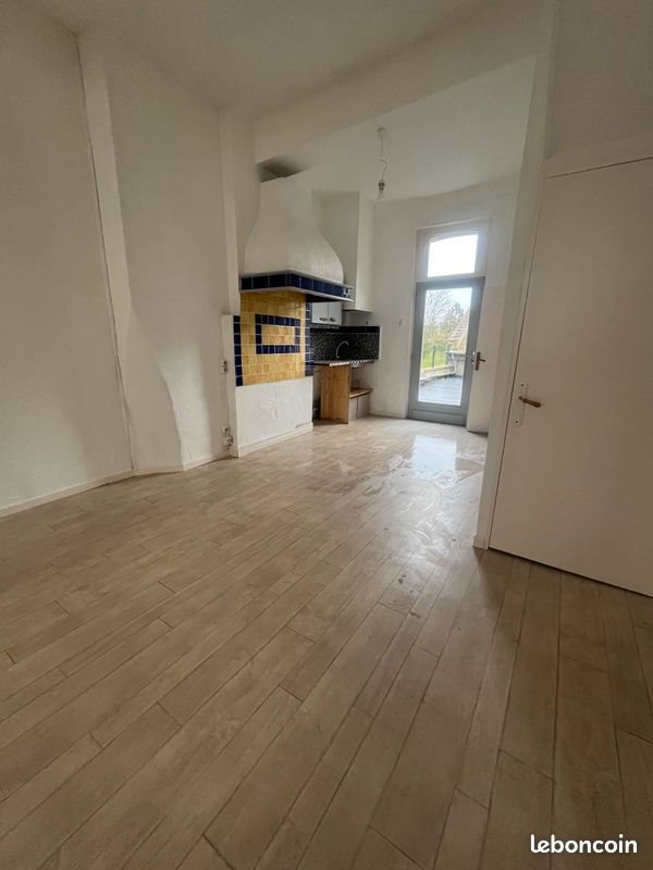 Appartement à louer, 72m², Guise
