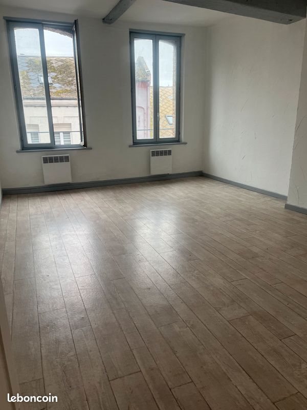 Appartement à louer, 72m², Guise