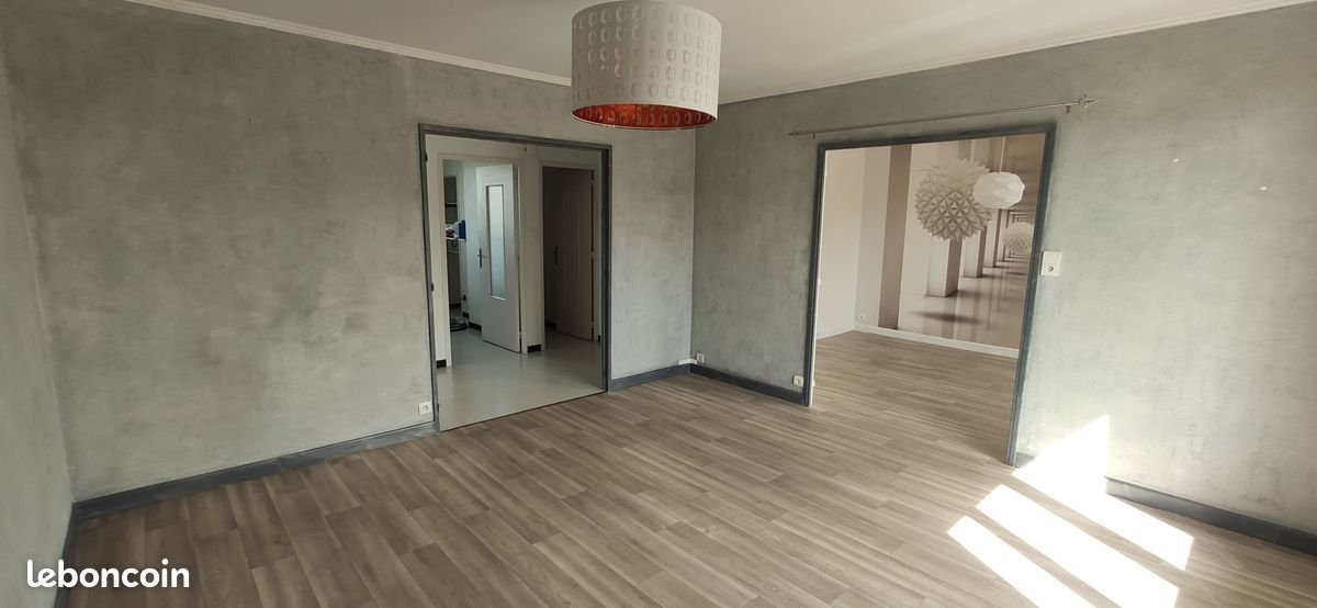 Appartement à louer, 83m², Perrigny