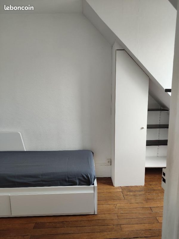Appartement à louer, 17m², Paris 18ème