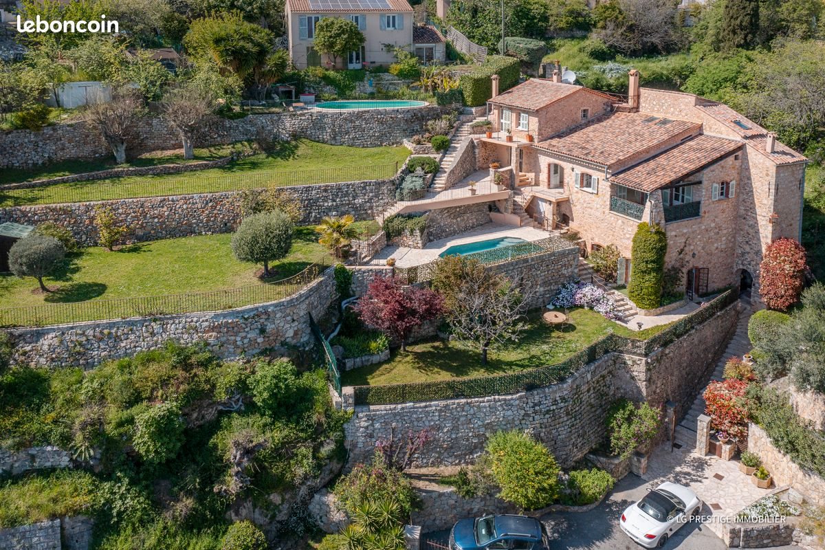Maison à louer, 165m², Spéracèdes