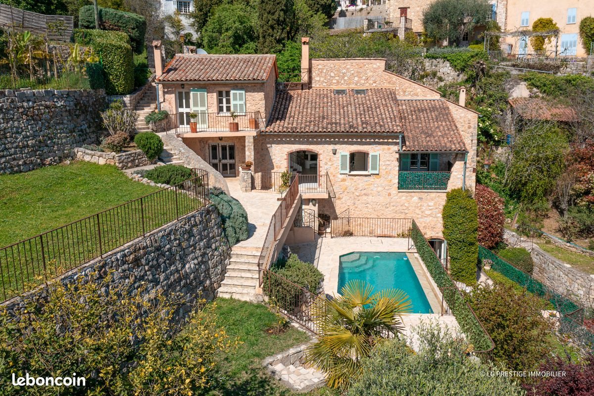 Maison à louer, 165m², Spéracèdes