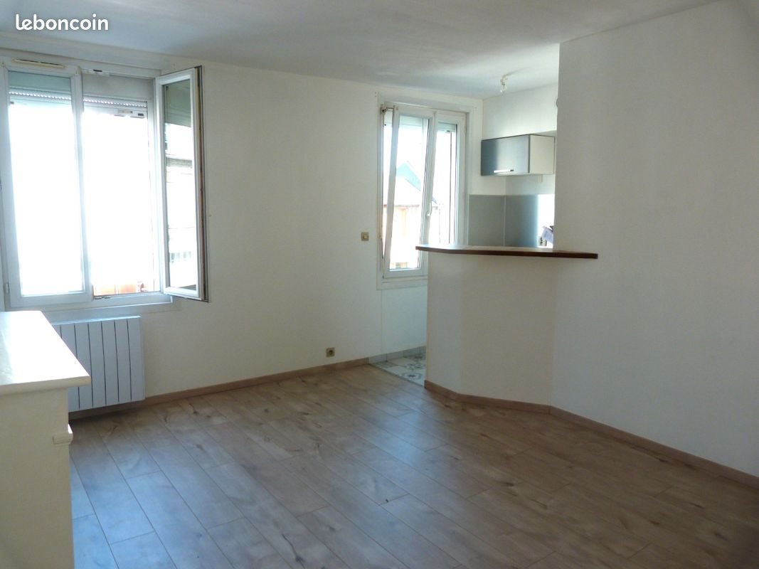 Appartement à louer, 32m², Pont-l'Evêque