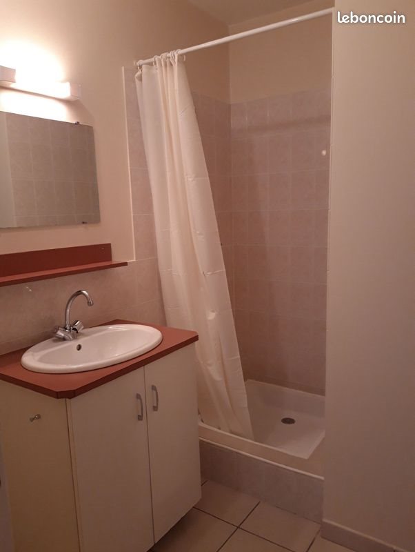 Appartement à louer, 30m², Orgères