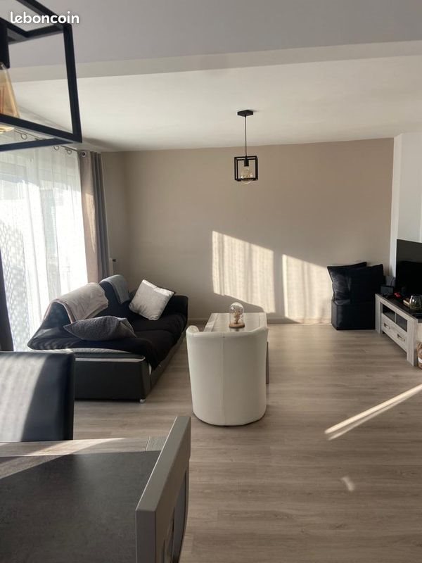 Appartement à louer, 70m², Valence