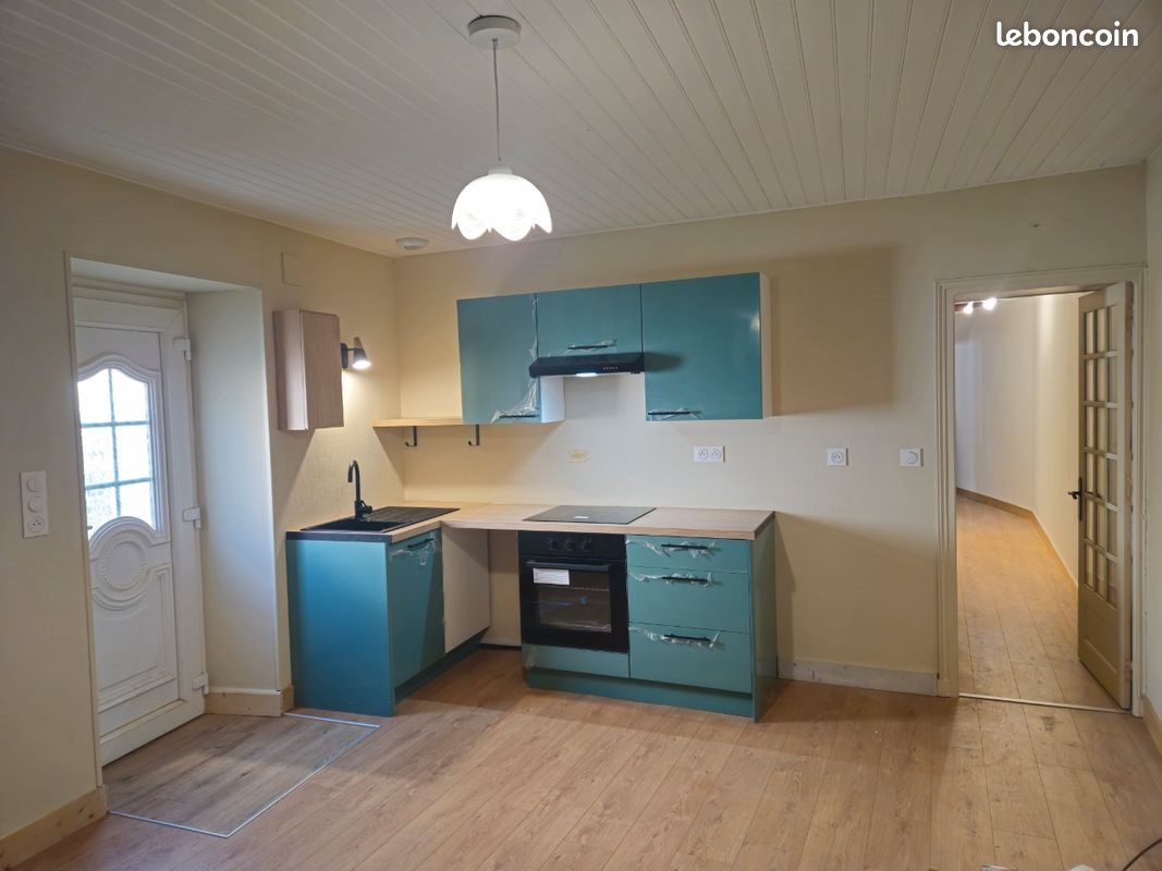 Maison à louer, 67m², Augignac