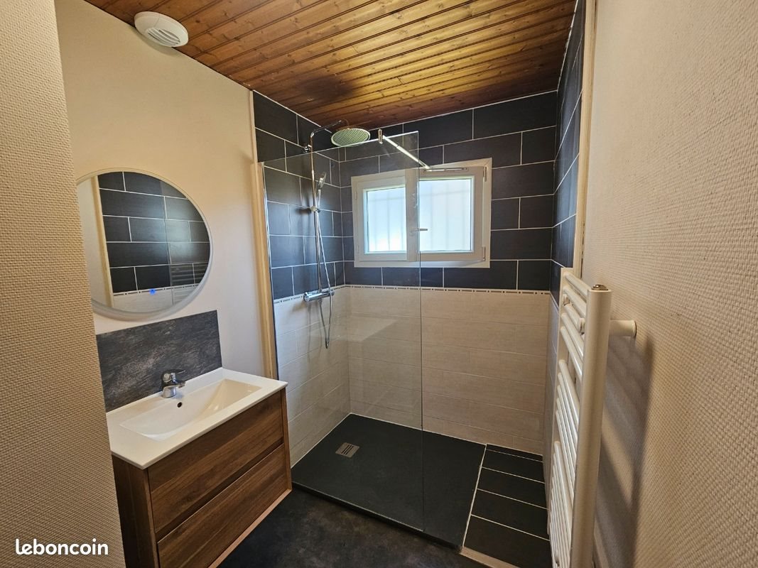 Maison à louer, 67m², Augignac
