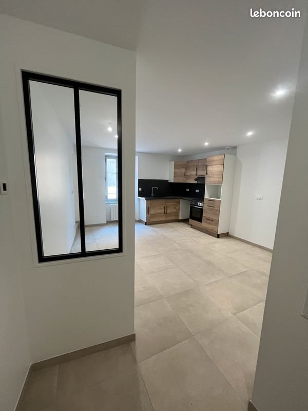 Appartement à louer, 40m², Pesmes