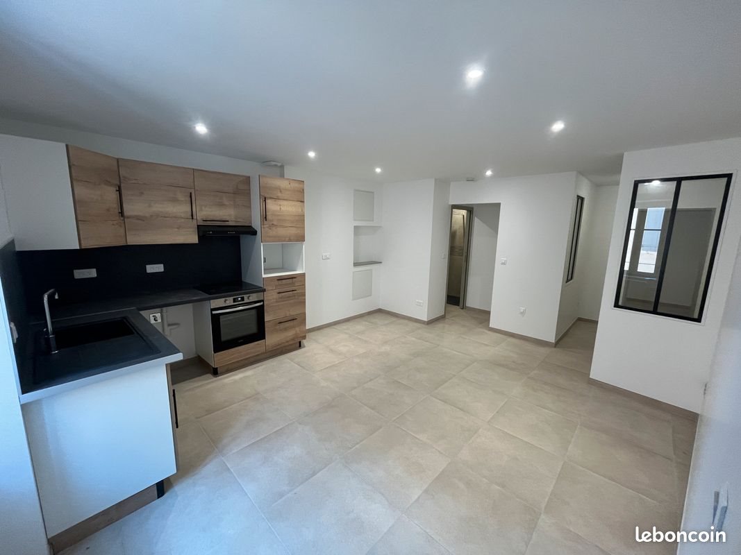 Appartement à louer, 40m², Pesmes