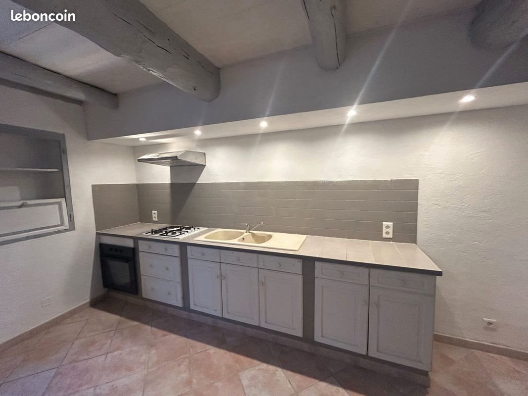 Maison à louer, 55m², Visan