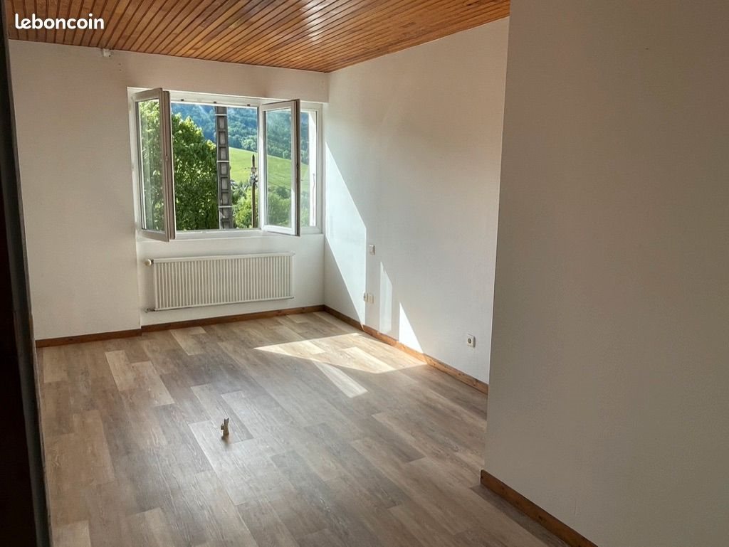 Appartement à louer, 78m², Habère-Lullin