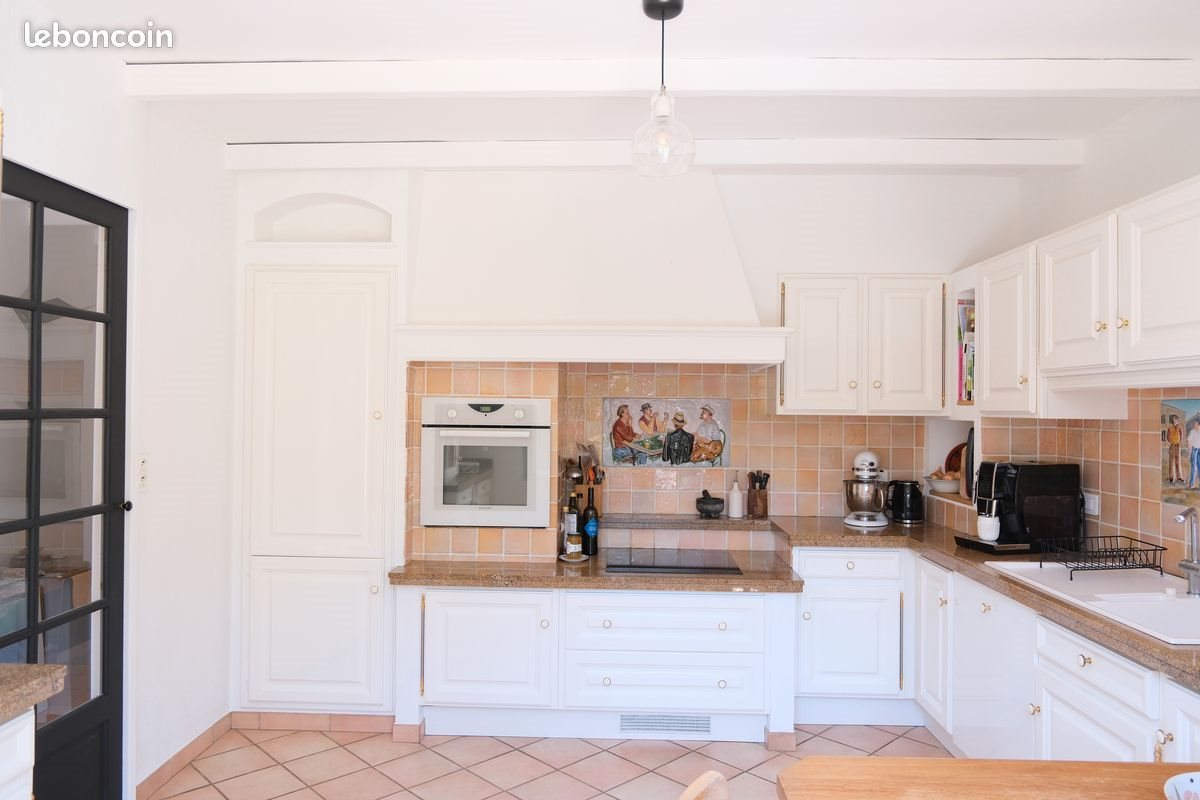 Maison à vendre, 162m², Robion