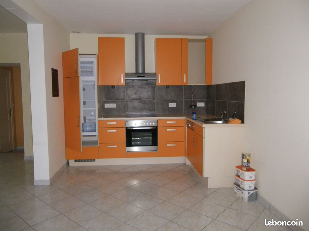 Maison à louer, 732m², Bourgon