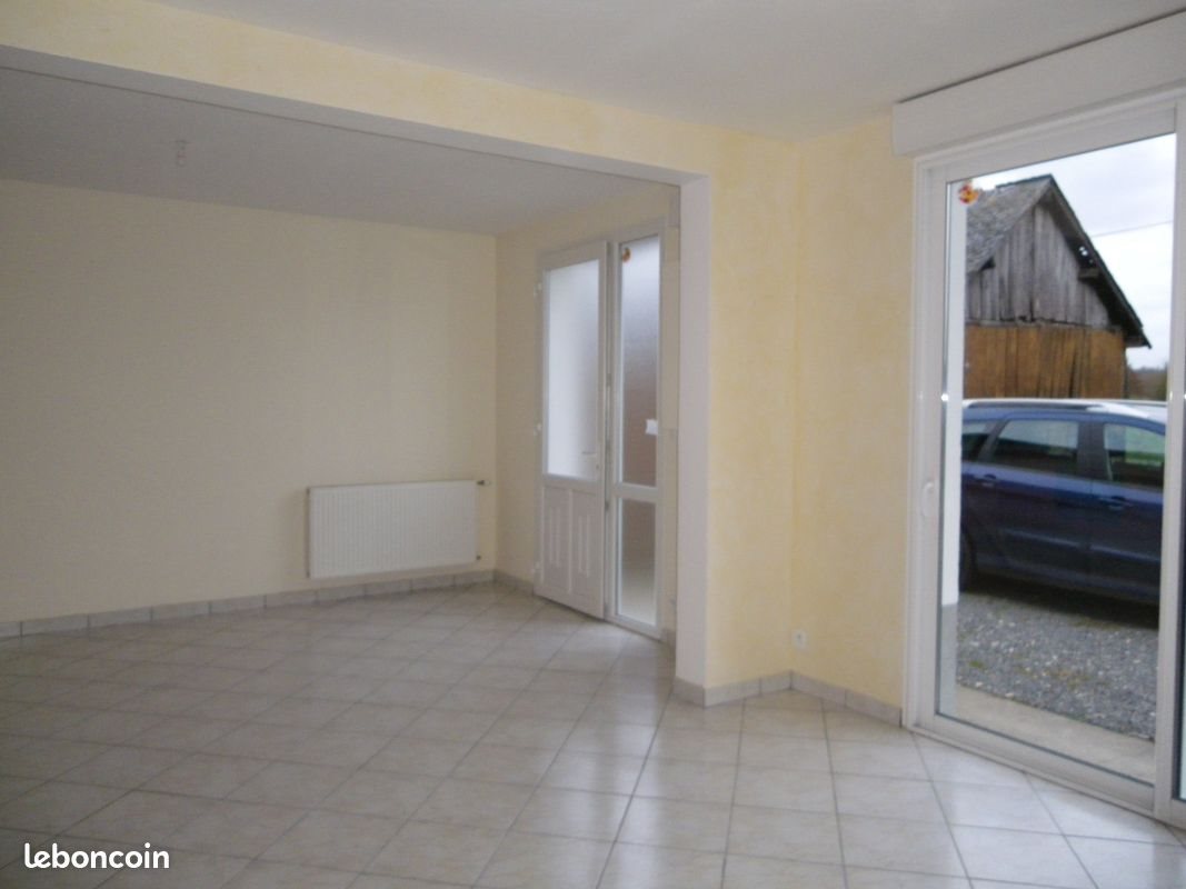 Maison à louer, 732m², Bourgon