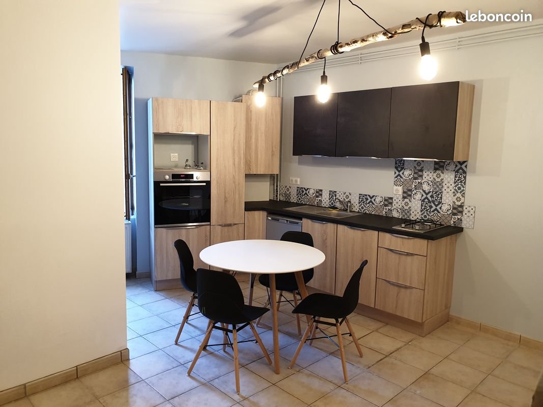 Appartement à louer, 30m², Saint-Germain-au-Mont-d'Or