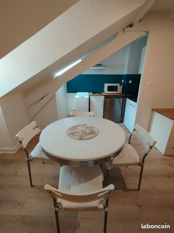 Appartement à louer, 28m², Aurillac